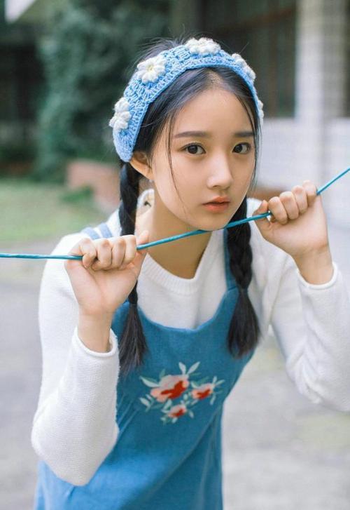 朱婷现身大学讲座鼓励热爱体育,朱婷接受采访视频2020